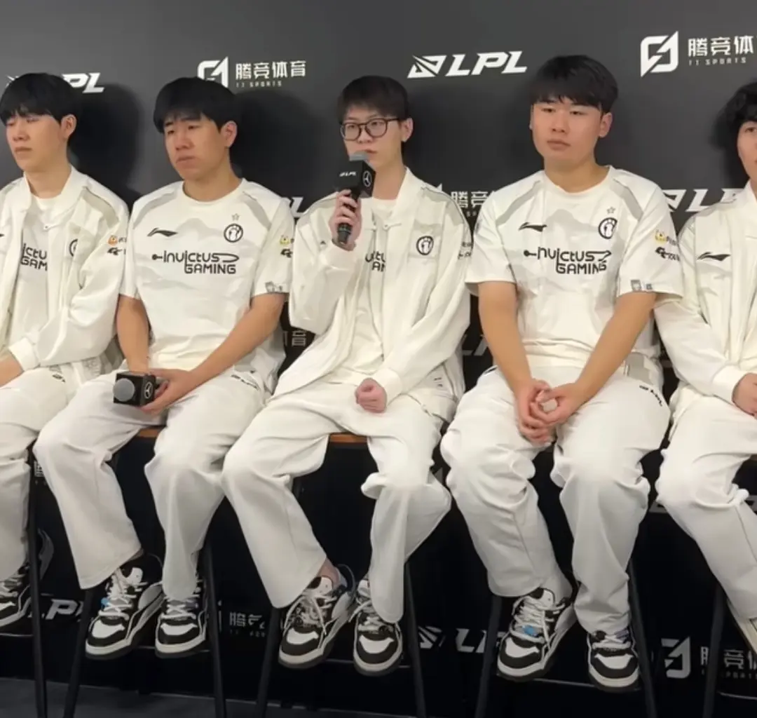 hanks, 边路生存空