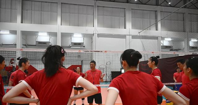 和自由人, 唐欣回归主